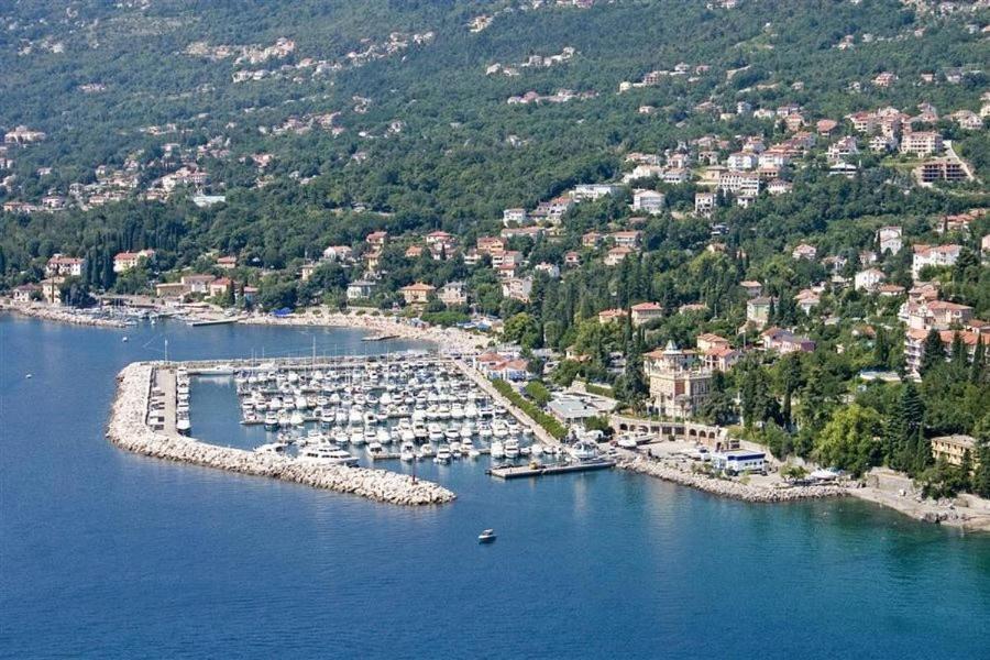 Apartman Vida Ičići エクステリア 写真